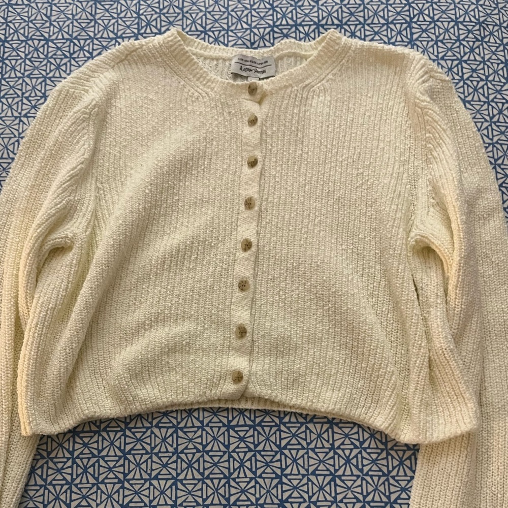 & Other Stories Cropped Cream Knit Button-Front Cardigan